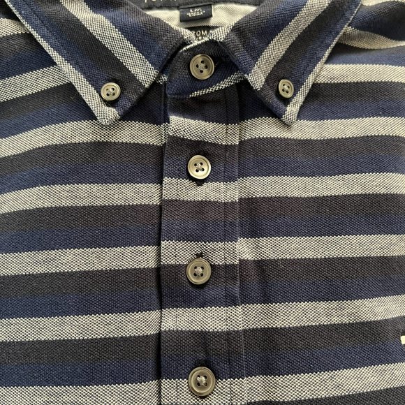 NWOT! Cotton Textured & Striped Collared Shirt // Tommy Hilfiger Men's Size L - Picture 2 of 4
